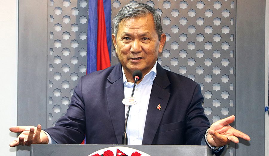 यसअघिका वर्षमा सम्झौता अनुकूल कार्यसम्पादन हुन नसकेको सञ्चारमन्त्री गुरुङको स्वीकारोक्ति