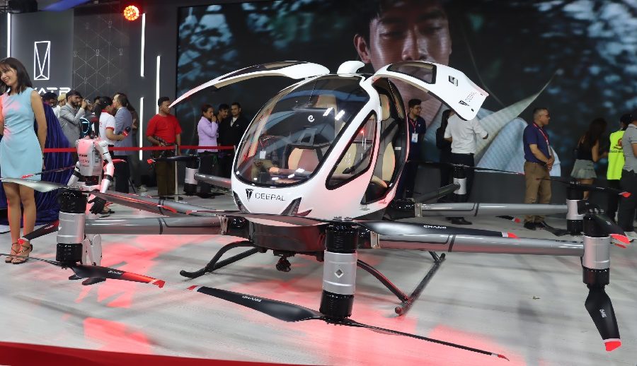 यस्तो रह्यो नाडा अटो शो को पहिलो दिन, हेर्नुहोस् तस्बिरमा