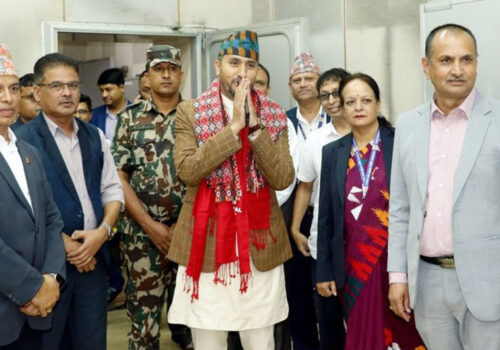 रेडियो नेपालको विरासत कायम राख्दै प्रतिस्पर्धामा खरो उत्रन सञ्चारमन्त्री खरेलको निर्देशन