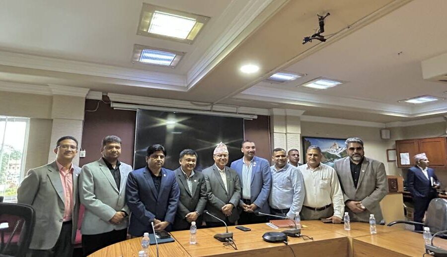 नेपालको वर्तमान जटिल अवस्थाका सम्बन्धमा अर्थमन्त्रीसँग नाडाले गर्यो छलफल