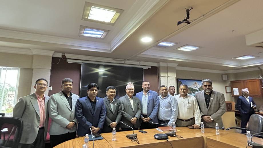 नेपालको वर्तमान जटिल अवस्थाका सम्बन्धमा अर्थमन्त्रीसँग नाडाले गर्यो छलफल