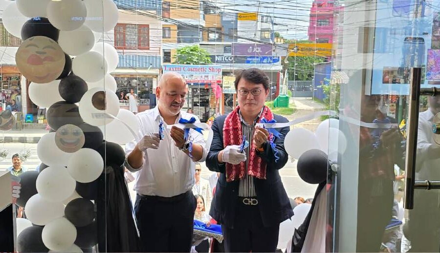 सामसङ प्लाजाद्वारा ललितपुरको भैंसेपाटी चोकमा १४ ‍औं नयाँ शोरुम शुभारम्भ