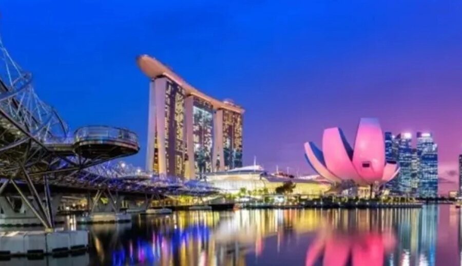 सिंगापुरमा रोबोट्याक्सी सेवाहरू लन्च गर्न दुई चिनियाँ कम्पनीहरूले स्थानीय फर्महरूसँग साझेदारी गर्ने