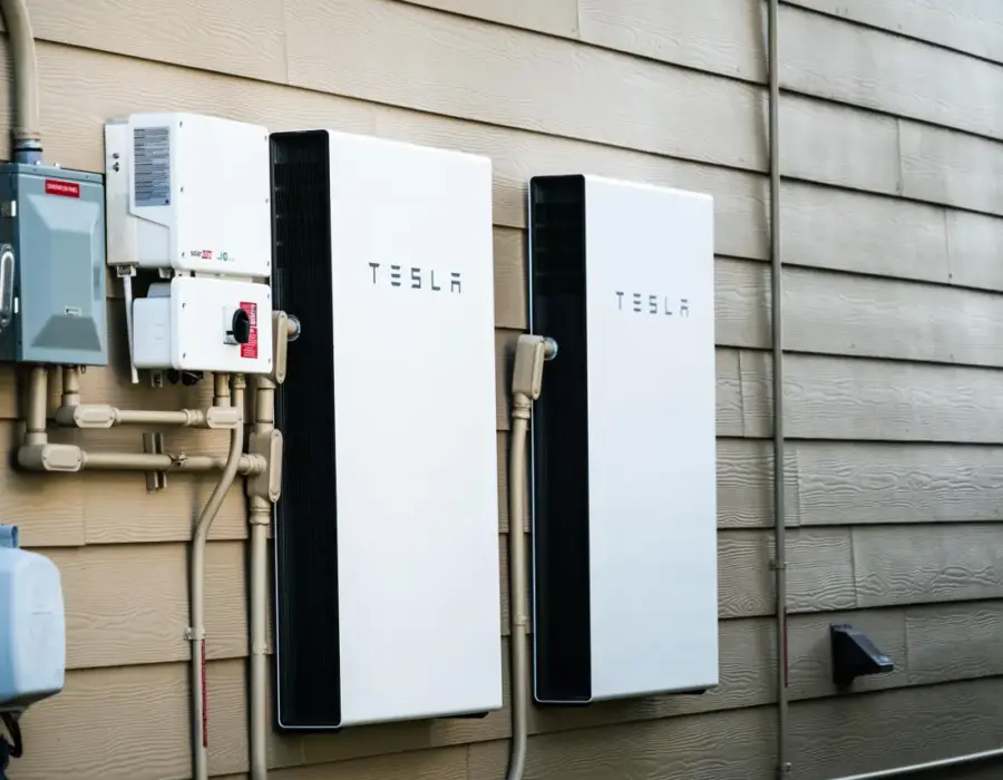 आगलागीको समस्या देखिएपछि टेस्लाले फिर्ता बोलायो दुई शक्तिशाली ब्याट्री