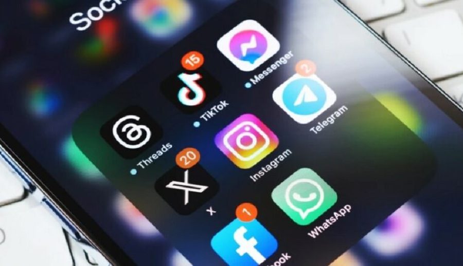 फोनहरूले प्रयोगकर्ताको व्यक्तिगत डाटा सङ्कलन, साझेदारी र ‘बिक्री’ गर्दछन्: कसरी बच्ने थाहा पाउनुहोस्