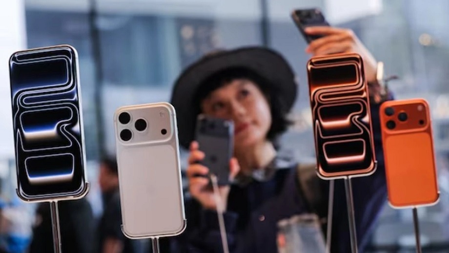 आईफोन १७ सिरिजका कारण चीनमा एप्पलको ढुवानी बढ्यो