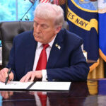 एआई नियमन रोक्ने आदेशमा हस्ताक्षर गर्ने ट्रम्पको घोषणा