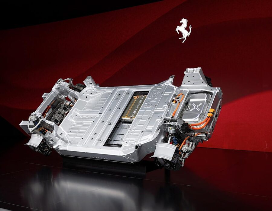 फरारीले अर्को वर्ष आफ्नो पहिलो ईभी ल्याउँदै