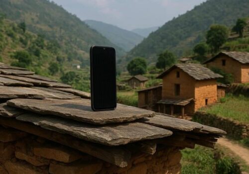 कालीकोटमा कुराकानी गर्न अझै मोबाइल छानामाथि राख्नुपर्ने बाध्यता