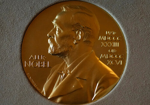 नवप्रवर्तन–सञ्चालित आर्थिक वृद्धिको सिद्धान्तका तीन अर्थशास्त्रीलाई नोबेल सम्मान