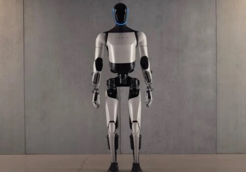 अप्टिमस रोबोटको ठूलो मात्रामा उत्पादन सुरु गरिँदै, टेस्लाले ६८५ मिलियन अमेरिकी डलरको पार्टपुर्जा अर्डर गर्यो