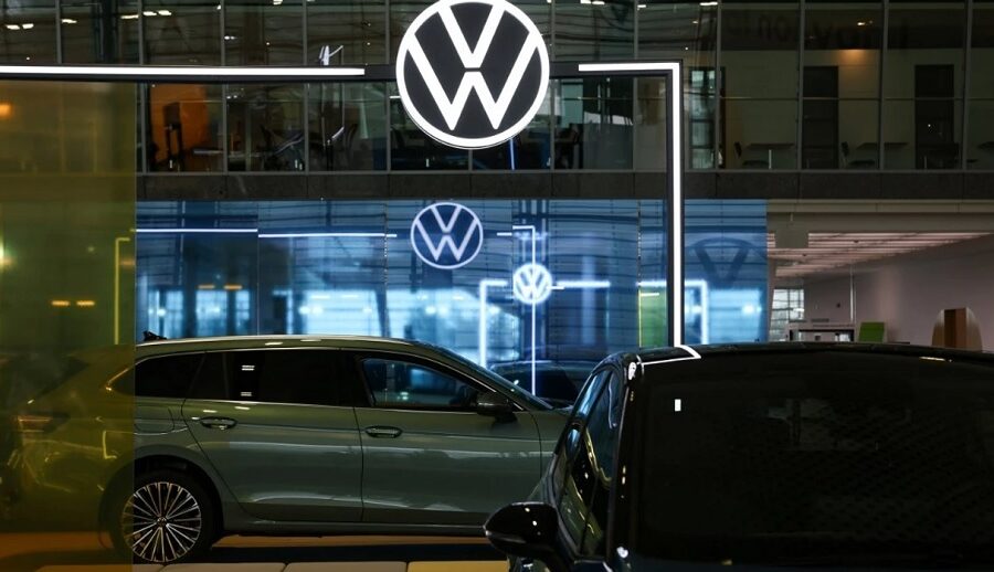 फक्सवागनले आर्थिक संकटको सामना गरिरहँदा विश्वव्यापी रूपमा नयाँ मोडेलहरू रोकिने सम्भावना