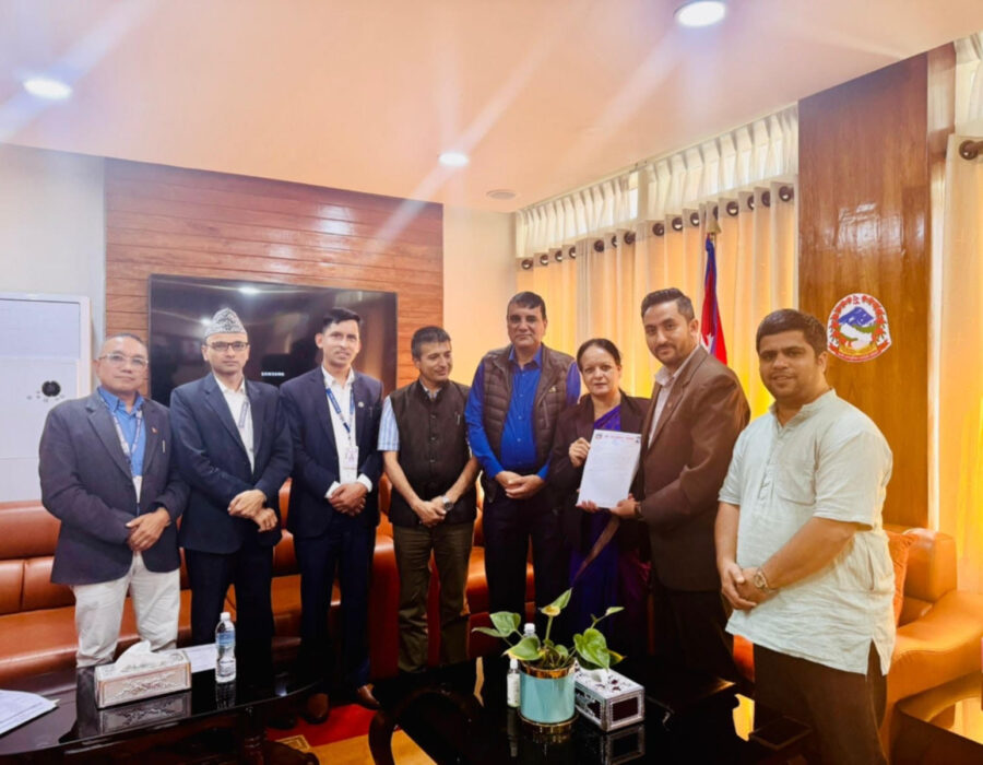 प्रेस काउन्सिलद्वारा सञ्चारमन्त्री  खरेलसमक्ष कार्ययोजना पेस