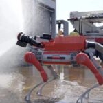 रोबोटहरूले आगो कसरी निभाउँछन् हेर्नुहोस्