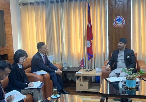 सञ्चारमन्त्री खरेलसँग गणतन्त्र कोरियाका राजदूत योङको शिष्टाचार भेट