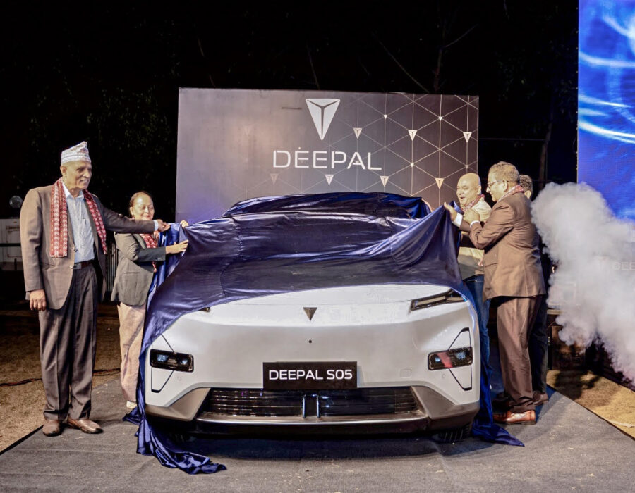 विर्तामोडमा सार्वजनिक भयो लक्जरी र स्टाइलयुक्त दिपल एस ०५