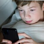 ईयूले १६ वर्ष मुनिका बालबालिकाका लागि सामाजिक सञ्जालमा प्रतिबन्ध लगाउन सक्ने