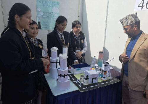 मिडभ्यालीमा आयोजित विज्ञान तथा सूचना प्रविधि प्रदर्शनीको दश हजार विद्यार्थीले गरे अवलोकन