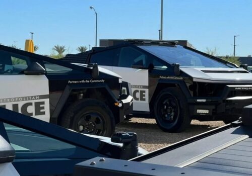 लस भेगासका प्रहरीहरूले अब टेस्ला साइबरट्रक प्रयोग गर्ने