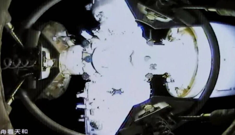 चीनको मानव अन्तरिक्ष उडान एजेन्सीद्वारा शेनझाउ–२० यानको पृथ्वी फर्कने तालिका स्थगित