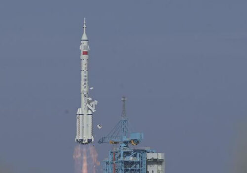 फसेका अन्तरिक्ष यात्री उद्धारका लागि चीनद्वारा ‘शेन्जोउ–२२’ प्रक्षेपण