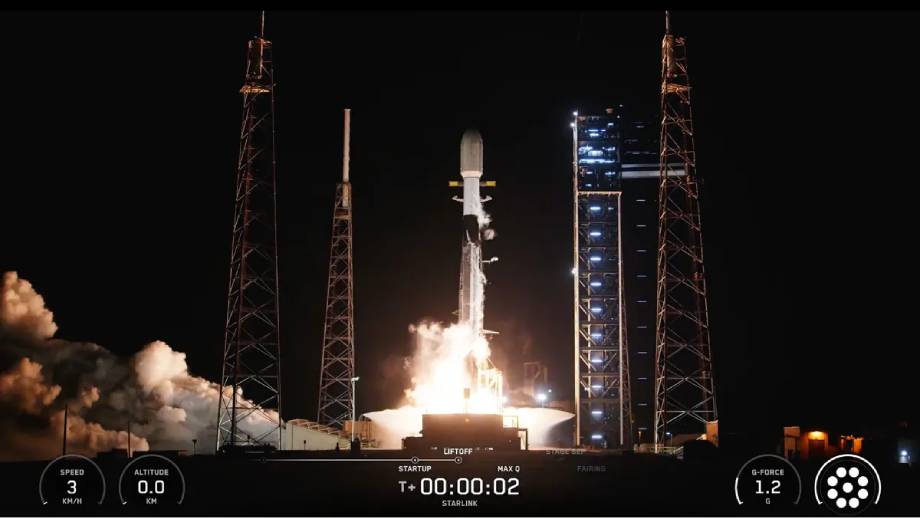 स्पेसएक्सले गर्यो चार घण्टाको अन्तरालमा दुई ओटा रकेट प्रक्षेपण