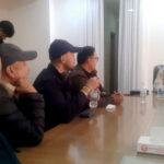 स्मार्ट टेलिकमका पिडित व्यवसायी, कर्मचारी तथा घरधनीहरुले सञ्चार मन्त्री खरेललाई भेटे, समस्या समाधान गरिदिन माग