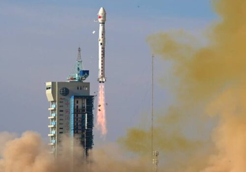 चीनद्वारा दुई नयाँ स्याटेलाइट अन्तरिक्षमा प्रक्षेपण