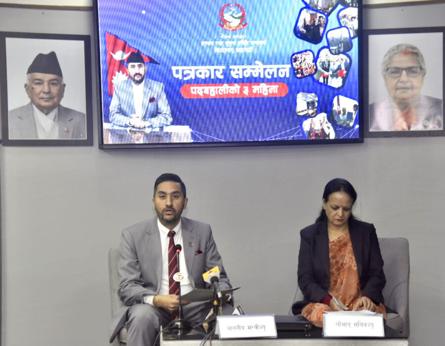 सञ्चारमन्त्री खरेलका तीन महिनामा महत्वपूर्ण काम: लाइसेन्स छपाइदेखि सगरमाथा आधार शिविरमा ‘फोरजी’ विस्तारसम्म