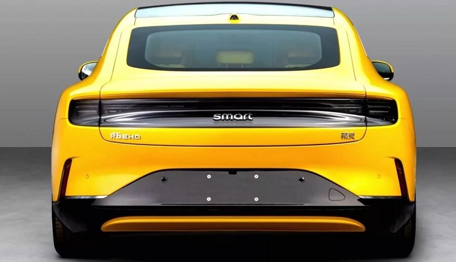 स्मार्टको पहिलो सेडान अपेक्षा गरिएको भन्दा धेरै ठूलो देखियो