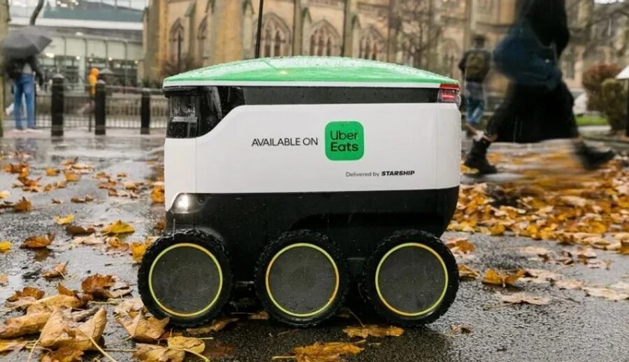 उबरले बेलायतका दुई शहरहरूमा डेलिभरी रोबोटहरू लन्च गर्यो; ३० मिनेटभन्दा कम समयमा खाना डेलिभर गर्ने