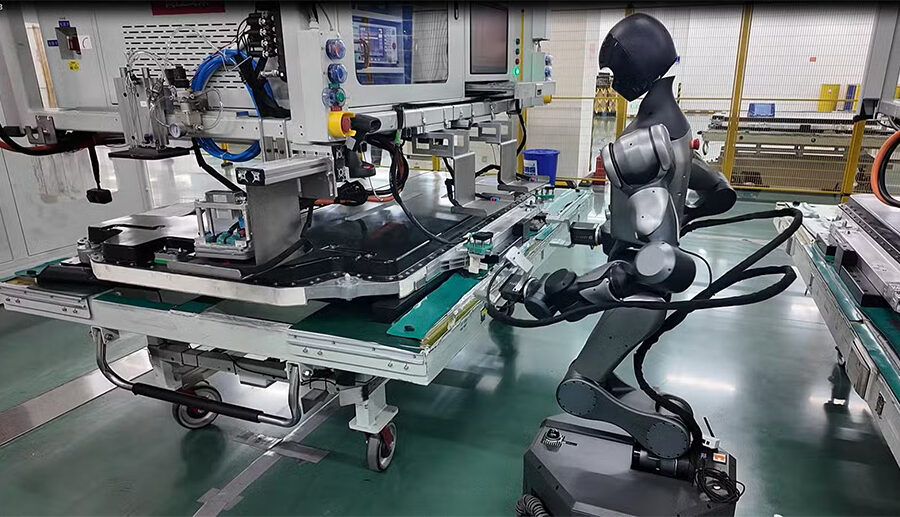 सीएटीएलले विश्वको पहिलो ह्यूमनोइड रोबोटद्वारा संचालित ब्याट्री प्याक उत्पादन लाइन सुरु गर्यो