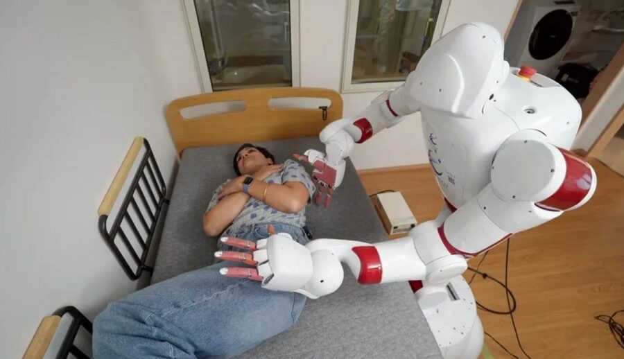 जापानले डिमेन्सिया संकटको सामना गर्दै; के प्रविधिले मद्दत गर्न सक्छ?