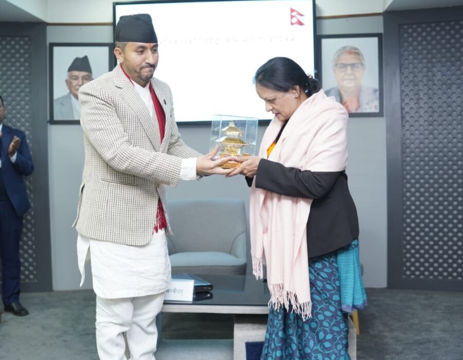 सञ्चार मन्त्रालयका सचिव अर्यालको बिदाई