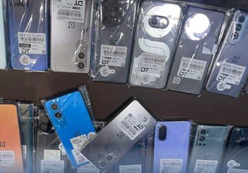 नागढुंगाबाट २४ लाख ५० हजार रुपैयाँ बराबरका ५० थान मोबाइल बरामद