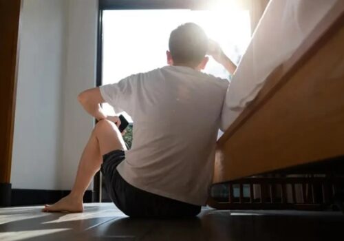 “आर यू डेड?” एक्लै बस्ने मानिसहरूका लागि भाइरल चिनियाँ एप