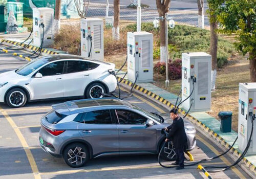 चीनको इभी चार्जिङ प्लगको संख्या २ करोड नाघ्यो