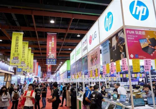 चिनियाँ मन्दीका कारण सन् २०२६ मा विश्वव्यापी उपभोक्ता प्रविधि बजार स्थिर रहने