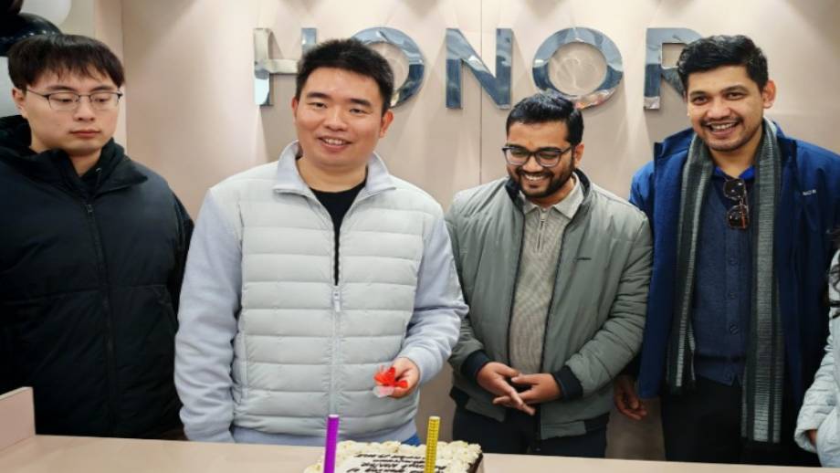 Honor Inaugurates its first showroom at City Center