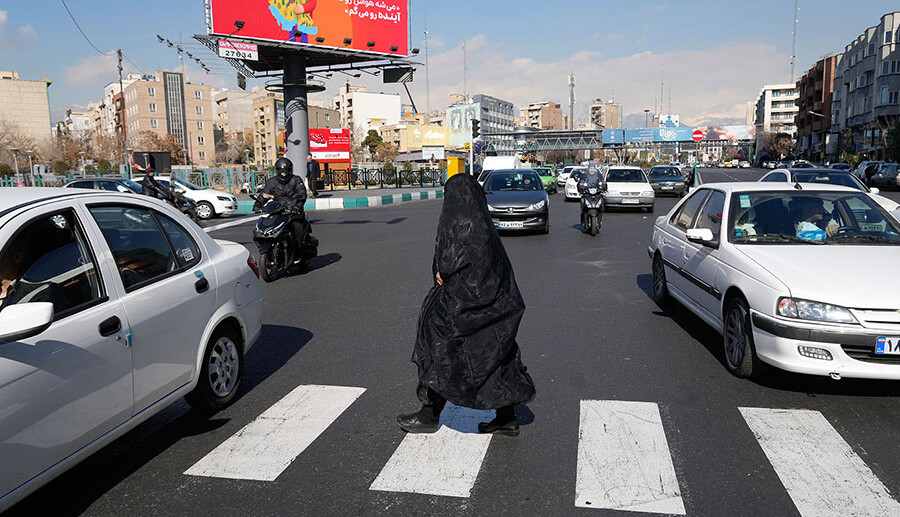 इरानले आंशिक रूपमा इन्टरनेट पुनर्स्थापित गर्यो