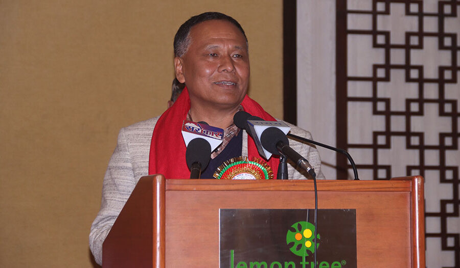 सिँचाइका नहरमा सौर्य ऊर्जा उत्पादनका लागि सरकारले अध्ययन गर्दैः मन्त्री घिसिङ