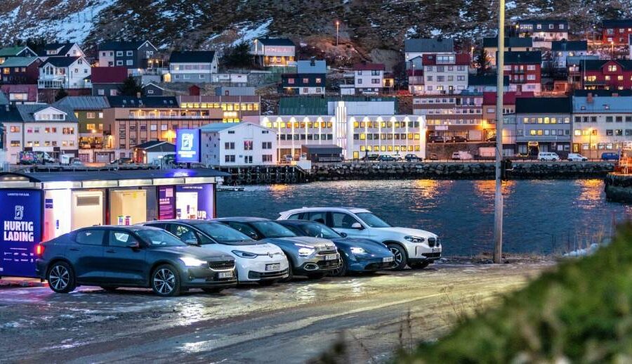 नर्वेमा २०२५ मा दर्ता भएका लगभग सबै नयाँ सवारीसाधन पूर्ण रूपमा इलेक्ट्रिक