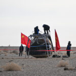 चीनको शेनझोउ–२० अन्तरिक्ष यान पृथ्वीमा सुरक्षित अवतरण