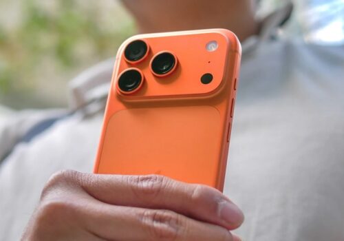 आईफोन १८ सिरिजको “आश्चर्यजनक” मूल्य हुन सक्ने विज्ञहरूको चेतावनी