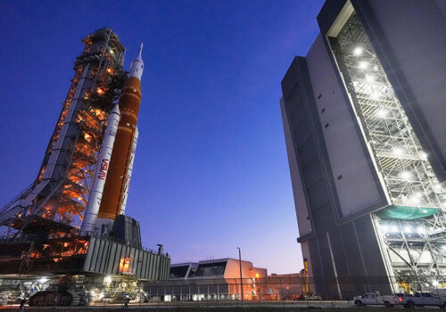 नासाको ‘ओरियन’ रकेट फेरी प्रक्षेपण स्थलमा