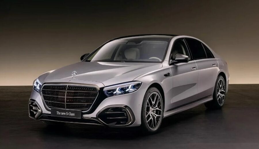 मर्सिडीज एस क्लासको पुनः डिजाइन गरिएको क्याबिन एक प्रविधि केन्द्रमा परिणत