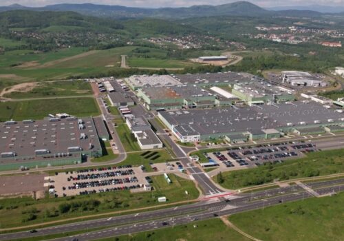 टोयोटाले पोल्याण्डमा कार रिसाइक्लिङ्ग प्लान्ट खोल्ने