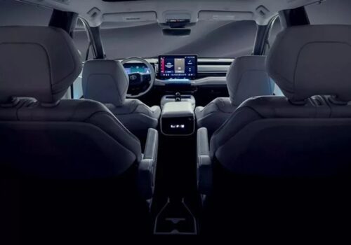 टोयोटाले नयाँ एसयूभीको पहिलो तस्बिरहरू जारी गर्यो