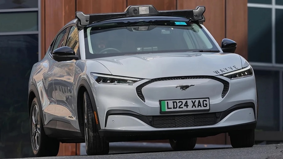 आर्टिफिसियल इन्टेलिजेन्सद्वारा सञ्चालित ‘चालकविहीन’ ट्याक्सीहरू यो वर्षदेखि लन्डनमा सञ्चालनमा आउने