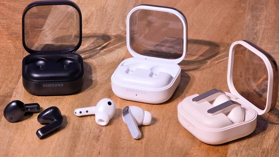 ग्यालेक्सी बड्स४ ग्यालेक्सी अनप्याक्ड २०२६